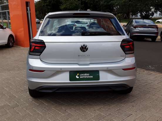 VOLKSWAGEN-POLO-1.0 170 TSI HIGHLINE AUTOMÁTICO VOLKSWAGEN-POLO-2025
