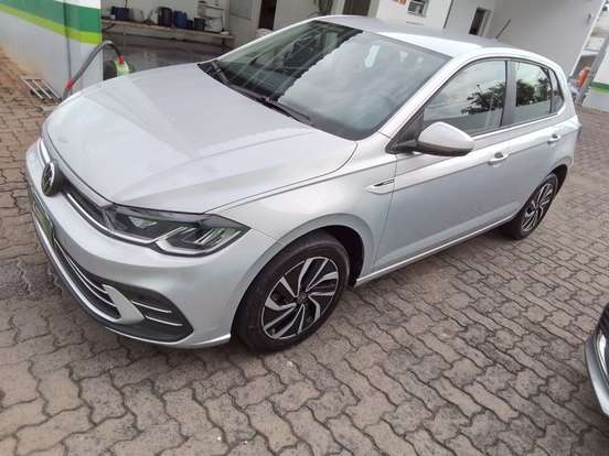VOLKSWAGEN-POLO-2025