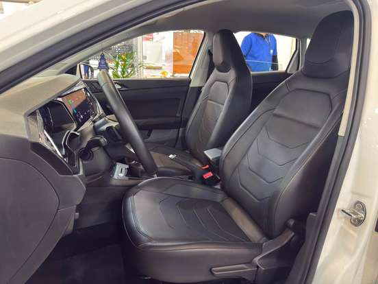 VOLKSWAGEN-POLO-1.0 170 TSI HIGHLINE AUTOMÁTICO VOLKSWAGEN-POLO-2025
