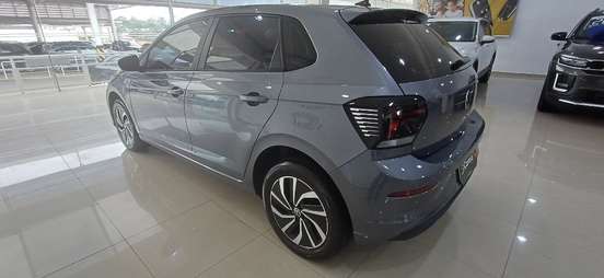 VOLKSWAGEN-POLO-2025