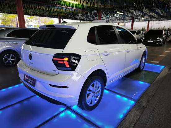 VOLKSWAGEN-POLO-2025