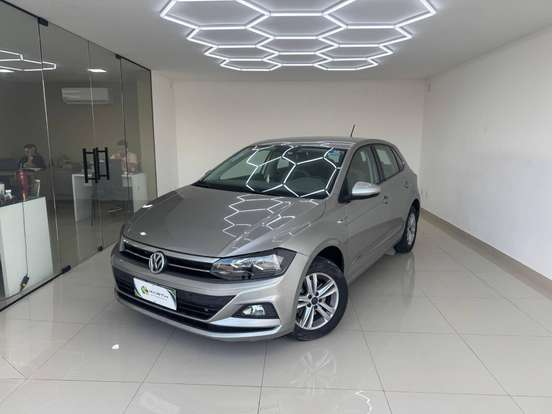 VOLKSWAGEN-POLO-2019