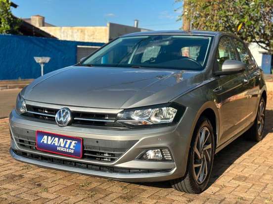 VOLKSWAGEN-POLO-2018