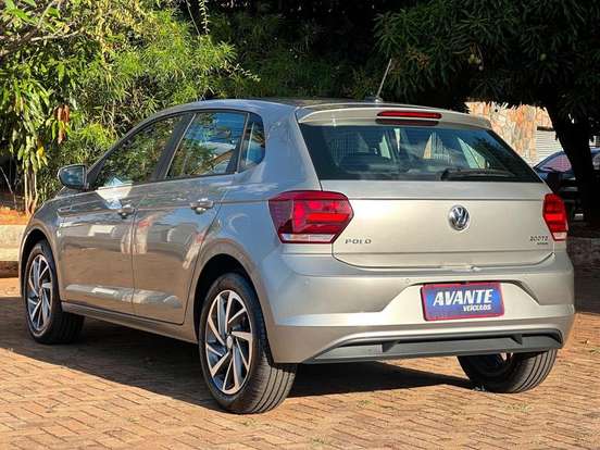 VOLKSWAGEN-POLO-2018