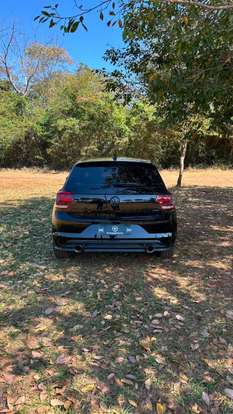 VOLKSWAGEN-POLO-2019