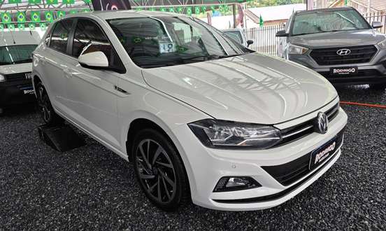 VOLKSWAGEN-POLO-2018