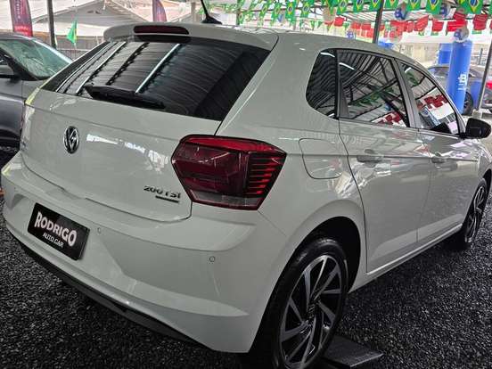VOLKSWAGEN-POLO-1.0 200 TSI HIGHLINE AUTOMÁTICO VOLKSWAGEN-POLO-2018
