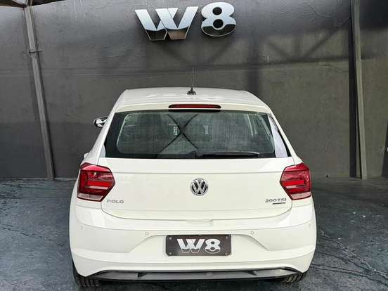 VOLKSWAGEN-POLO-2018