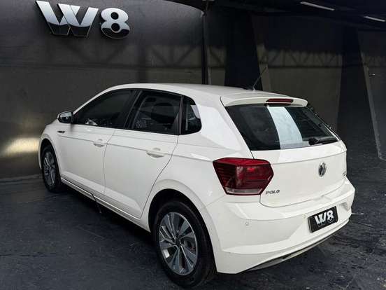 VOLKSWAGEN-POLO-1.0 200 TSI HIGHLINE AUTOMÁTICO VOLKSWAGEN-POLO-2018