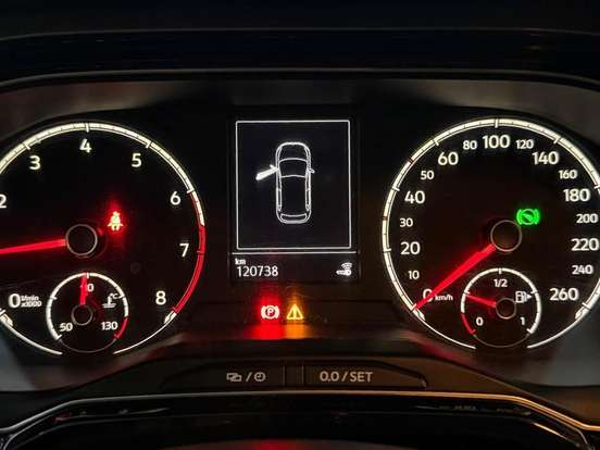 VOLKSWAGEN-POLO-2018