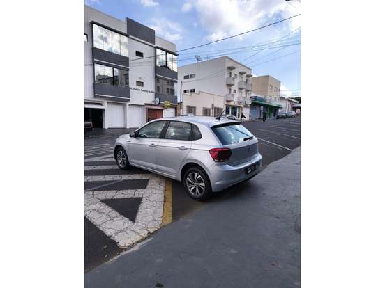 VOLKSWAGEN-POLO-1.0 200 TSI HIGHLINE AUTOMÁTICO VOLKSWAGEN-POLO-2017