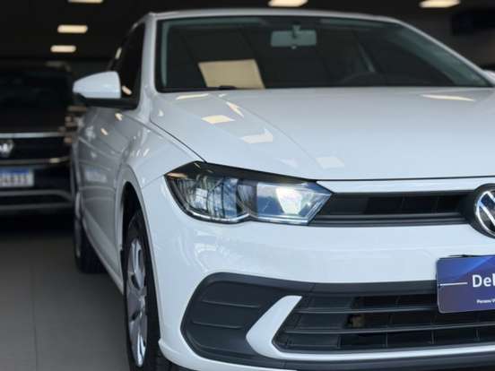 VOLKSWAGEN-POLO-2023
