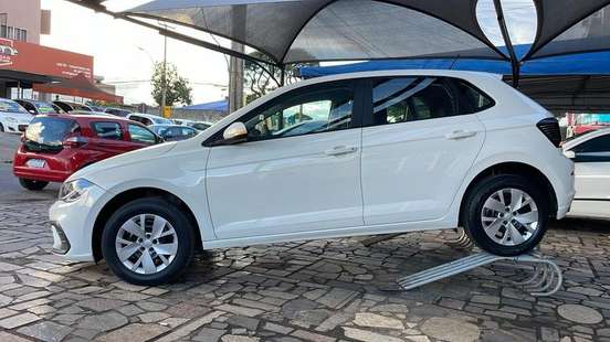 VOLKSWAGEN-POLO-2023
