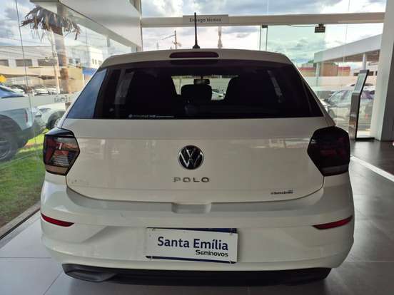 VOLKSWAGEN-POLO-2023