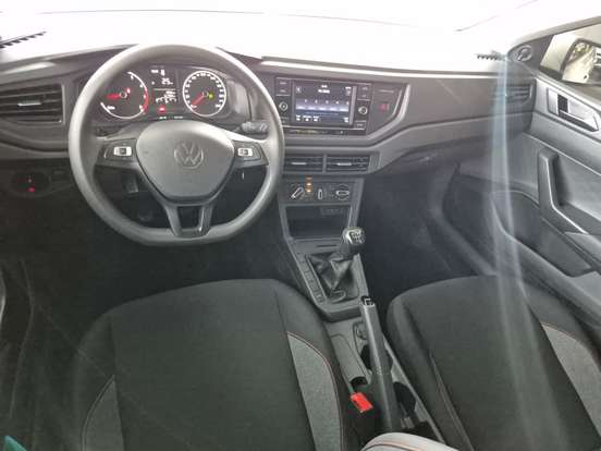 VOLKSWAGEN-POLO-2023