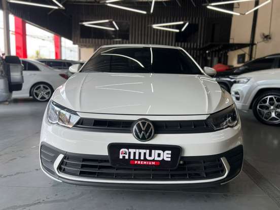 VOLKSWAGEN-POLO-2023