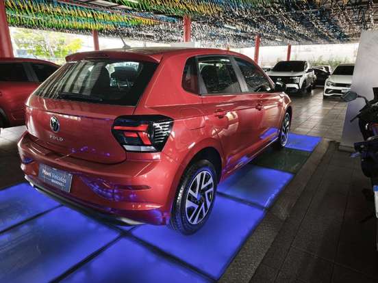 VOLKSWAGEN-POLO-2023