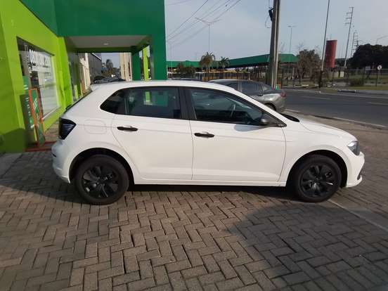 VOLKSWAGEN-POLO-2025
