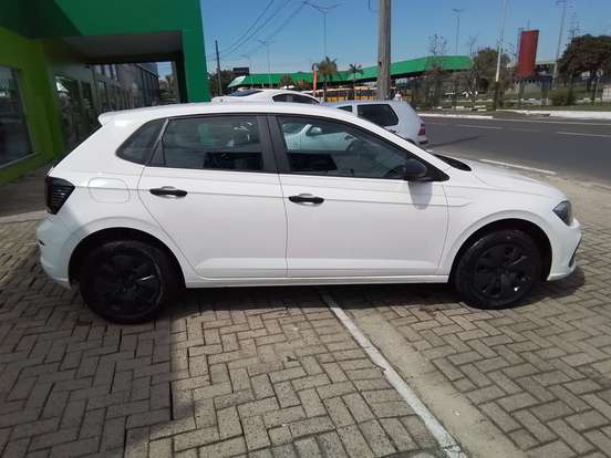 VOLKSWAGEN-POLO-2025