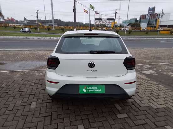 VOLKSWAGEN-POLO-2025