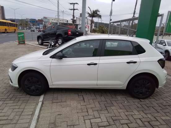 VOLKSWAGEN-POLO-2025