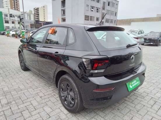 VOLKSWAGEN-POLO-2025