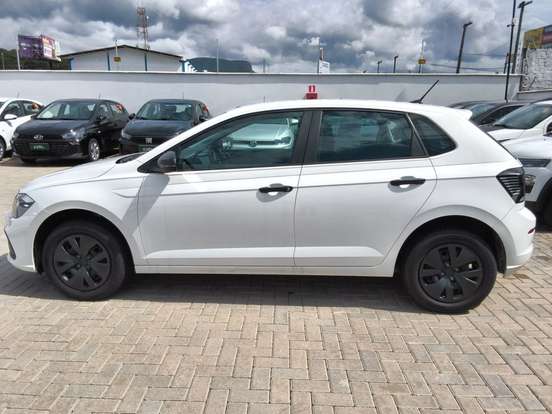 VOLKSWAGEN-POLO-2025