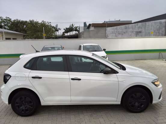 VOLKSWAGEN-POLO-2025