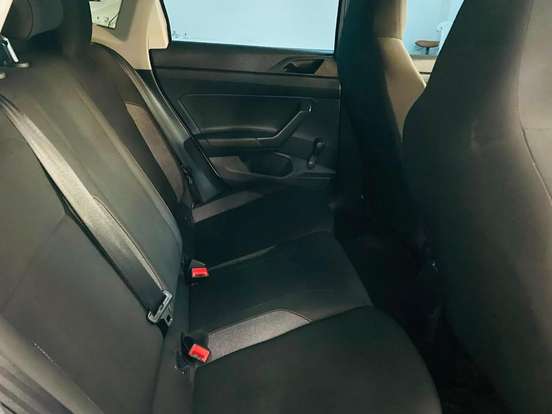 VOLKSWAGEN-POLO-2024