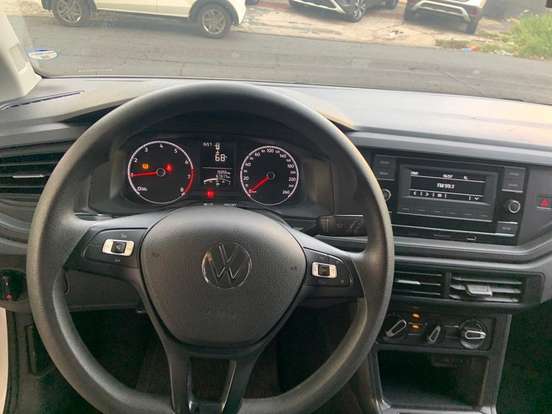 VOLKSWAGEN-POLO-2024