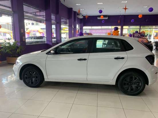 VOLKSWAGEN-POLO-2025