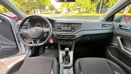 VOLKSWAGEN-POLO-2024