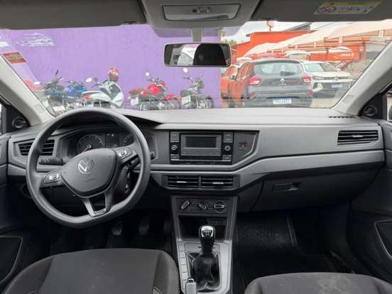 VOLKSWAGEN-POLO-2024