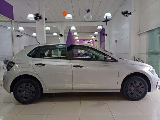 VOLKSWAGEN-POLO-2024