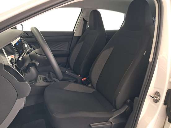 VOLKSWAGEN-POLO-2024