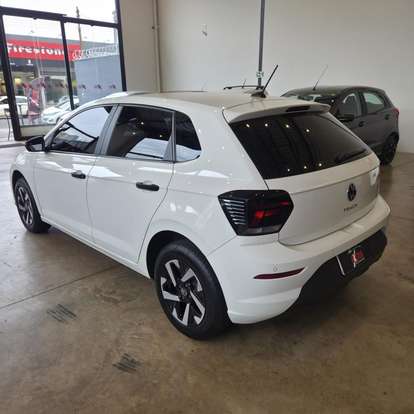 VOLKSWAGEN-POLO-2024