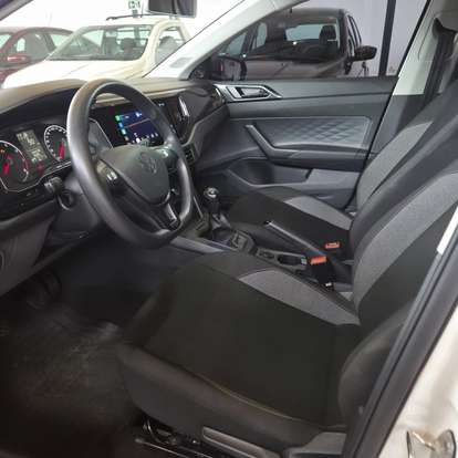 VOLKSWAGEN-POLO-2024