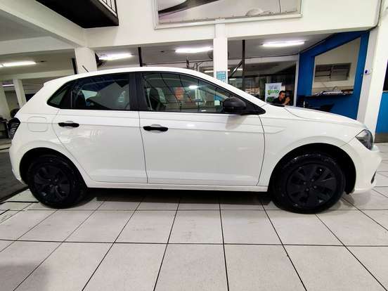 VOLKSWAGEN-POLO-2024