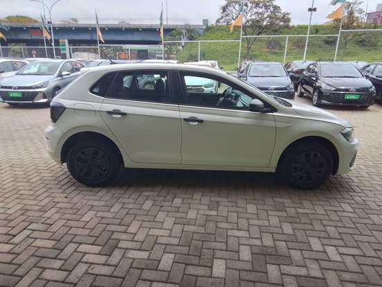 VOLKSWAGEN-POLO-2025