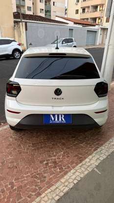 VOLKSWAGEN-POLO-2024