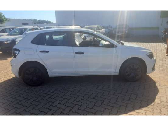 VOLKSWAGEN-POLO-2025