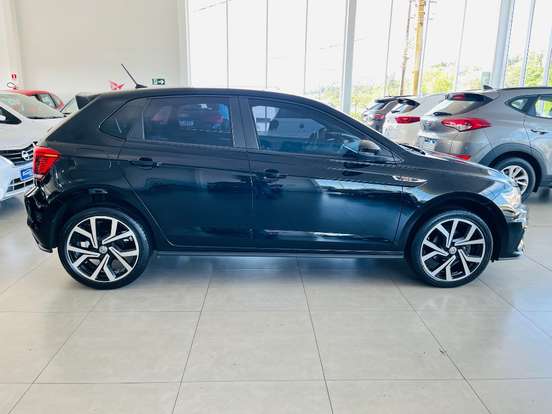 VOLKSWAGEN-POLO-2020