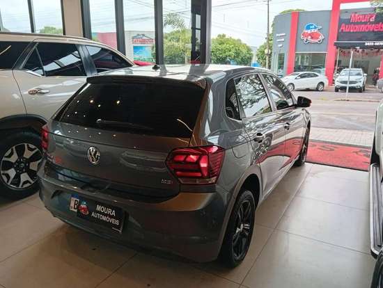 VOLKSWAGEN-POLO-2020