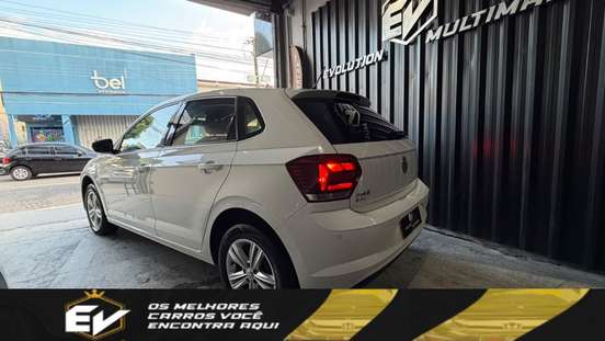 VOLKSWAGEN-POLO-2020