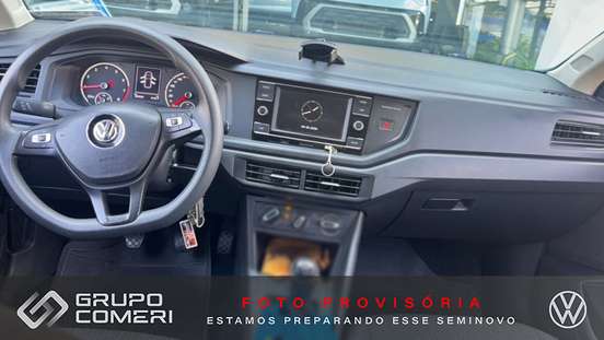 VOLKSWAGEN-POLO-2020