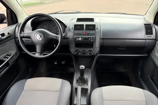 VOLKSWAGEN-POLO SEDAN-1.6 MI 8V FLEX 4P MANUAL VOLKSWAGEN-POLO SEDAN-2007