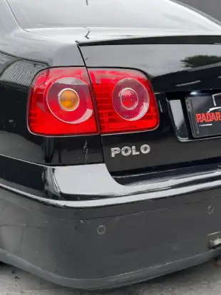VOLKSWAGEN-POLO SEDAN-2008