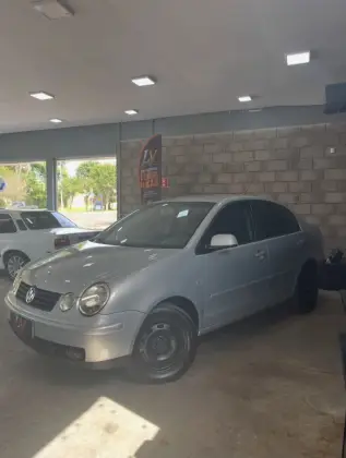 VOLKSWAGEN POLO SEDAN 2.0 MI 8V GASOLINA 4P MANUAL