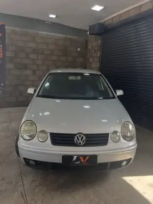 VOLKSWAGEN-POLO SEDAN-2.0 MI 8V GASOLINA 4P MANUAL VOLKSWAGEN-POLO SEDAN-2003