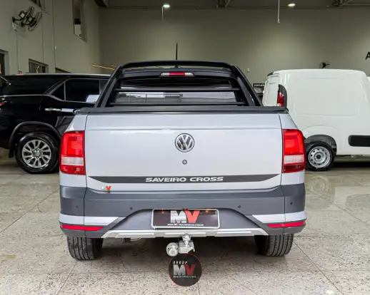 VOLKSWAGEN-SAVEIRO-2021